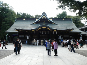 令和6年（2024年）１０月１４日、天然理心流勇武館は、大國魂神社にて奉納演武会を行いました。