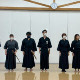 令和７年（2025年）１０月１９日　勇武館は、日野市立七つ塚ファーマーズセンターの発表会で天然理心流をご披露しました。